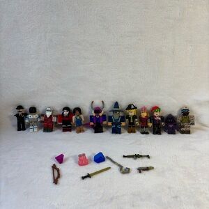 Roblox Mini Figures with accessories Lot 12pcs  2-3 inches tall